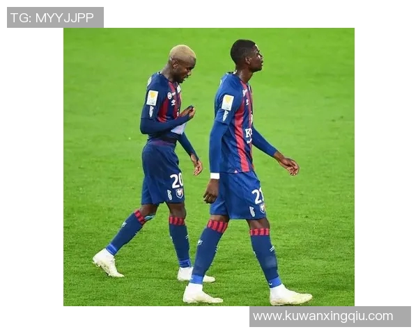 尚布利与奥兰斯的精彩对决揭示足球战术与团队合作的完美结合