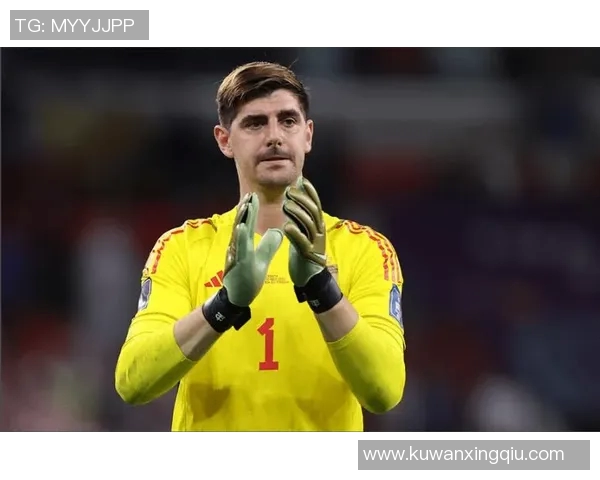 库尔图瓦：守护者的传奇之路与足球世界的荣耀时刻